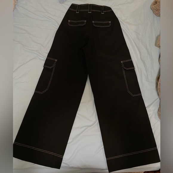 Over sized Cargo pants - Picture 4 of 4
